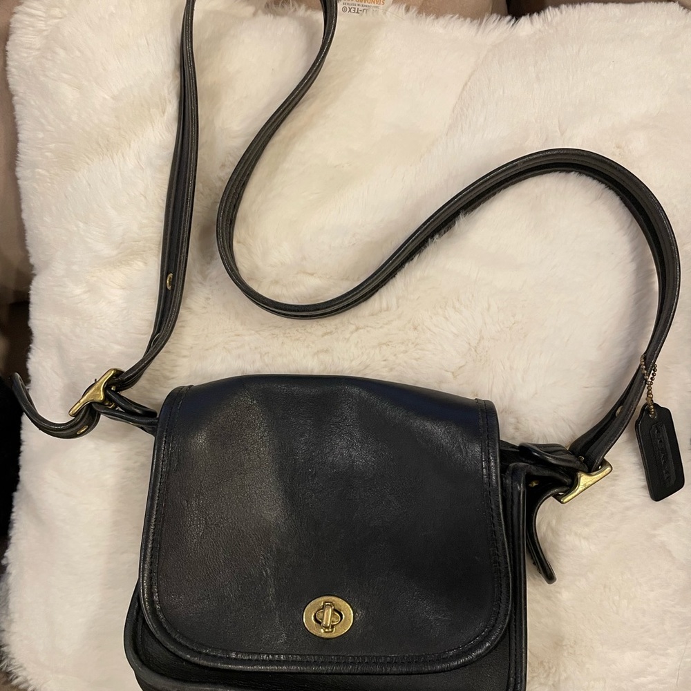 vintage classic coach bag!